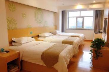 هتل Greentree Inn Wulanchabu High Speed Railway Station Huaiyuan South Road Express
