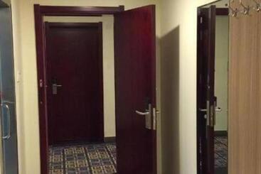 Pai Hotel Jining Wenshang Baoxiang Temple