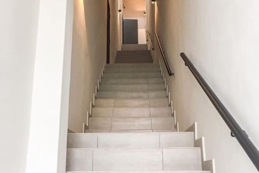 בית מלון כפרי Square Inn