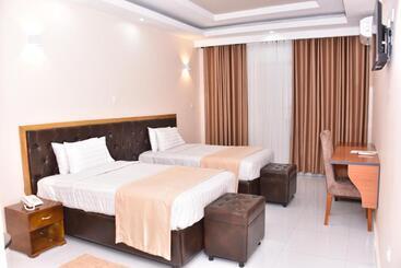 فندق King S Conference Centre