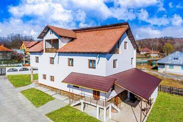 Pensiunea Day & Deny