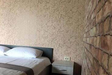 هتل Bloom отель