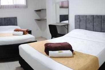 Отель Cafe Estrella