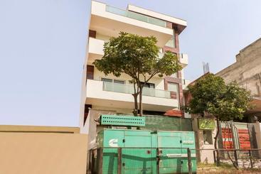 호텔 Vaccinated Staff  Collection O Platinum Sqs Key