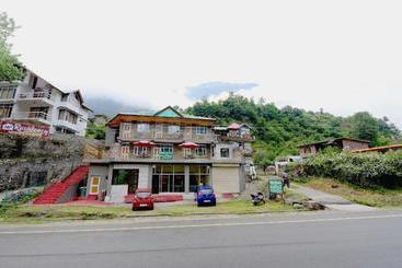 فندق High Nation Resort Manali