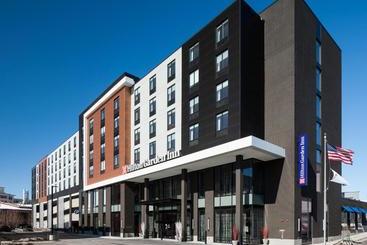 هتل Hilton Garden Inn Madison Downtown
