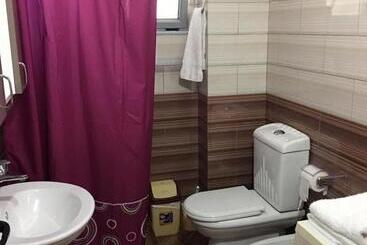 בית מלון כפרי Joni Lukove