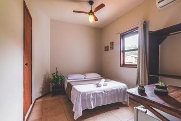 בית מלון כפרי Pousada La Cabana