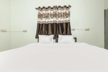 酒店 Spot On 78169 Lotus Service Apartment