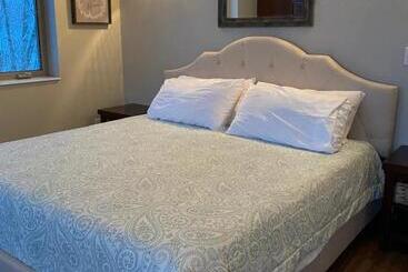 فندق Spruce Lodge