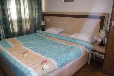 فندق على الطريق Marsa Alam Inn