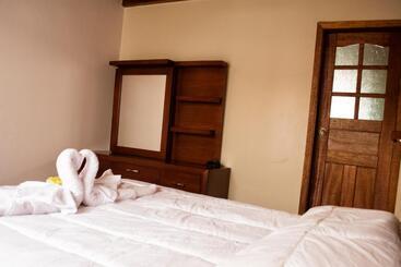 هاستل Imperial Zumbahua