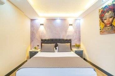 Blue Marina Hotel & Spa