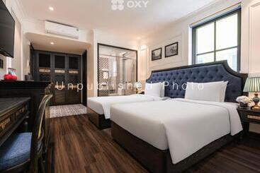 酒店 Ha Long Essence