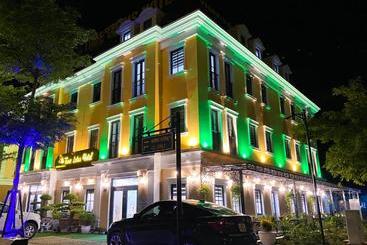 酒店 Khách Sạn Time Lotus Hạ Long