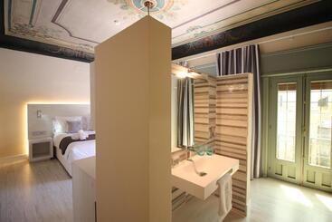 هتل Palacio La Floresta