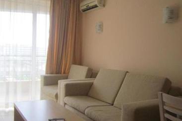 Aqua Dreams Studio Apartment