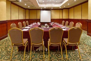 هتل Crowne Plaza San Pedro Sula
