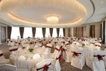 هتل Grand Millennium  Dubai