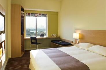 Hotel Ibis Deira Creekside Dubai