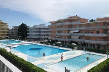 Residence Valbella   Geturhotels