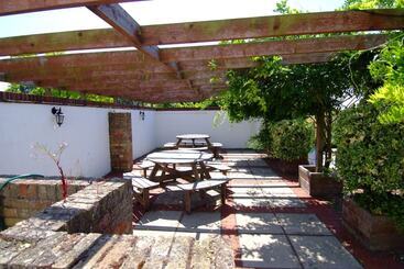 בית מלון כפרי The Anchor