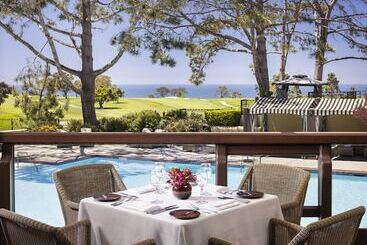 Отель The Lodge At Torrey Pines