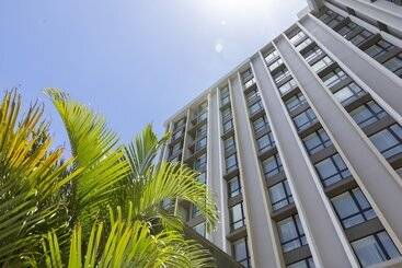 בית מלון כפרי Hewitt Resort Naha