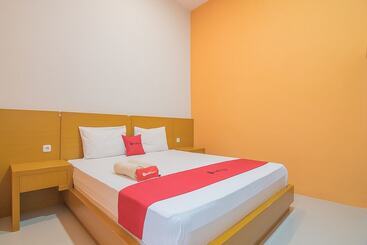 بنسيون Reddoorz Near Alun Alun Kc Haurgeulis