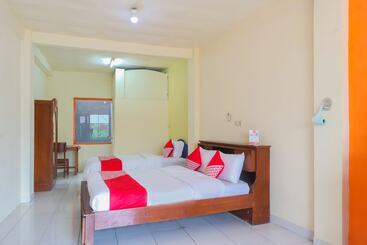 Szálloda De Oranje Room