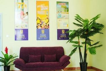 בית מלון כפרי 7 Days Inn Jinzhou Heishan Fushan Times Square Branch
