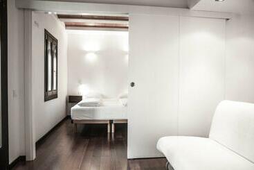 Barcelona Beach Apartments