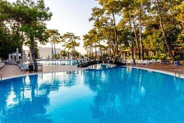 Отель Grand Yazici Club Turban