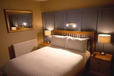 בית מלון כפרי Salamander Guest House