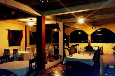 호텔 Super Palm Resort