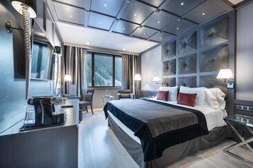 فندق Val De Neu G.l