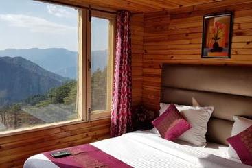 בית מלון כפרי Maharaja Resort Patnitop