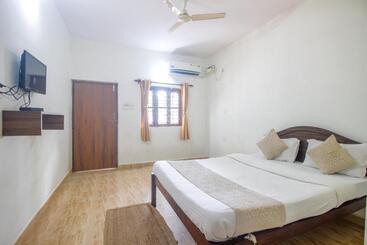 بنسيون Calangute Bay By The Sea