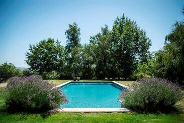 کلبه Casa De Santo Antonio De Britiande