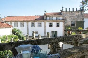 کلبه Casa Do Campo   Turismo De Habitação