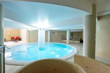 公寓式酒店  Grand Muthu Forte Do Vale