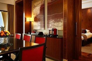 هتل Amwaj Rotana, Jumeirah Beach   Dubai