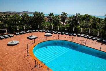 בית מלון כפרי Baia Di Ulisse Wellness & Spa