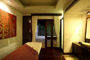 فندق Chandara Resort & Spa Phuket