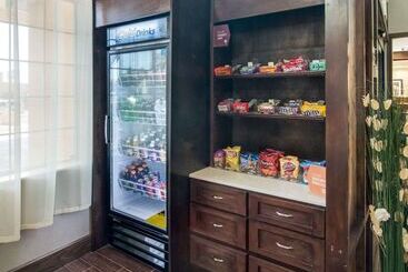 هتل Comfort Suites