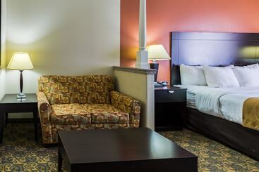 Отель Comfort Suites Westchase Houston Energy Corridor