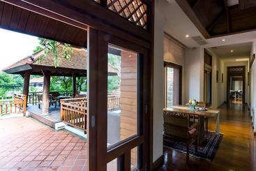 هتل Oasis Baan Saen Doi Spa Resort