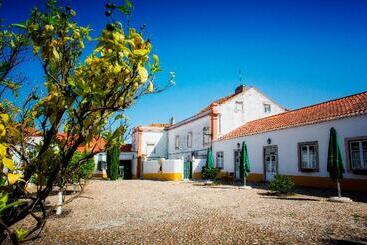 ホテル Quinta Da Praia Das Fontes