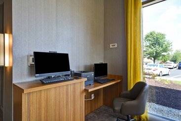 فندق Springhill Suites By Marriott Indianapolis Airport/plainfield