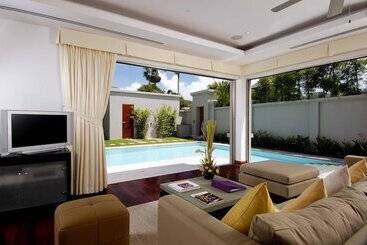 Отель The Residence Resort